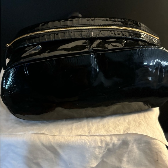 GORGEOUS Authentic Givenchy Black Patent Leather Nightingale bag - Picture 4 of 4
